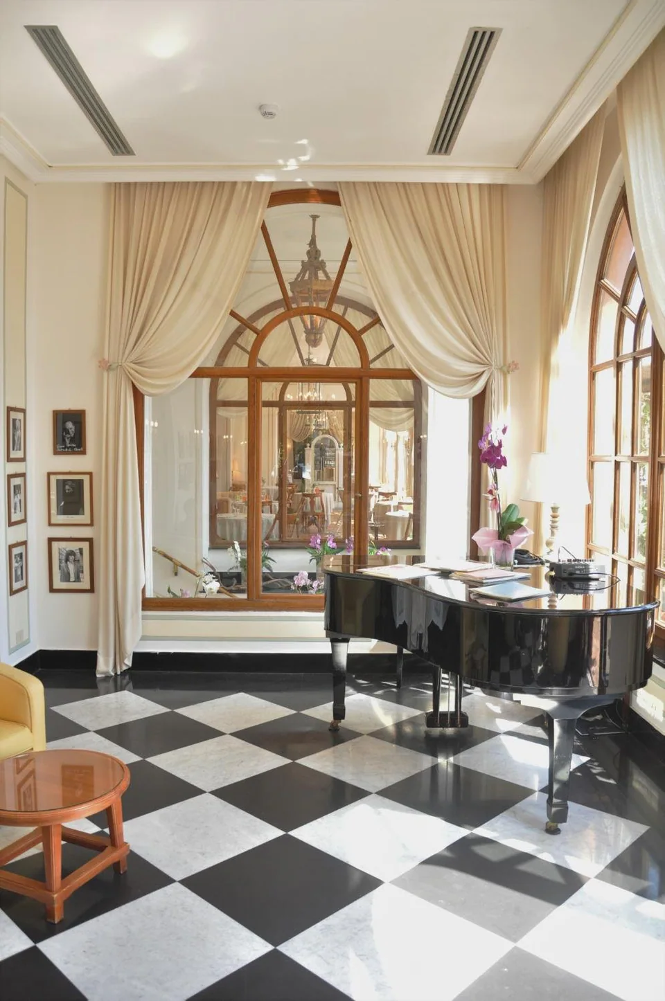 Venue efb3a03de6 w960