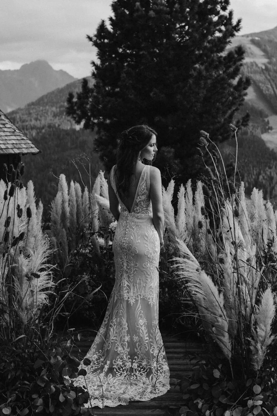 Wedding 5b9b6820fc w960