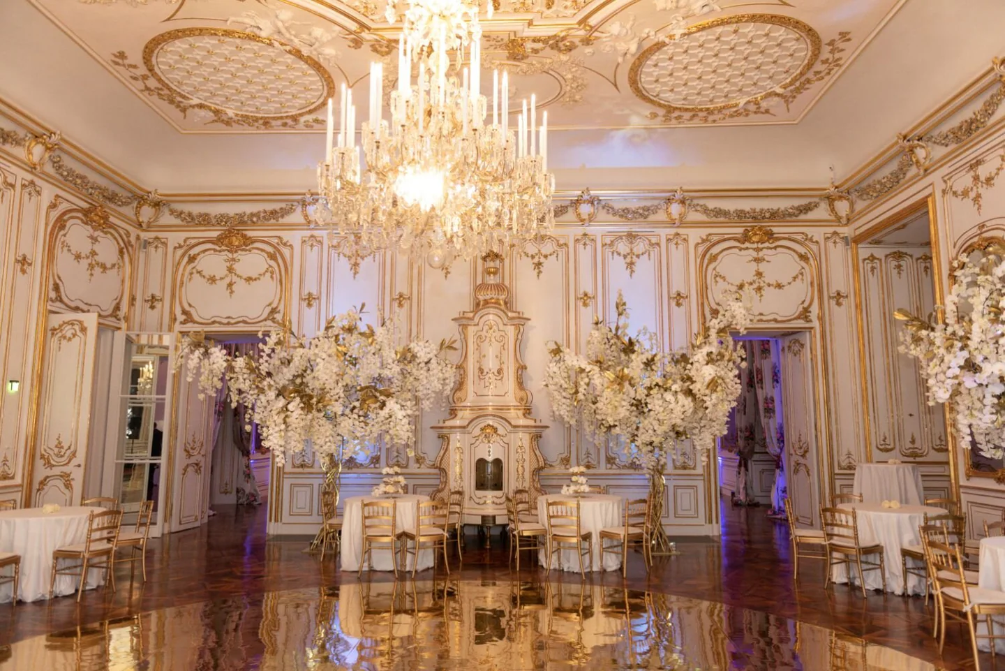 Wedding 370693e143 w1440